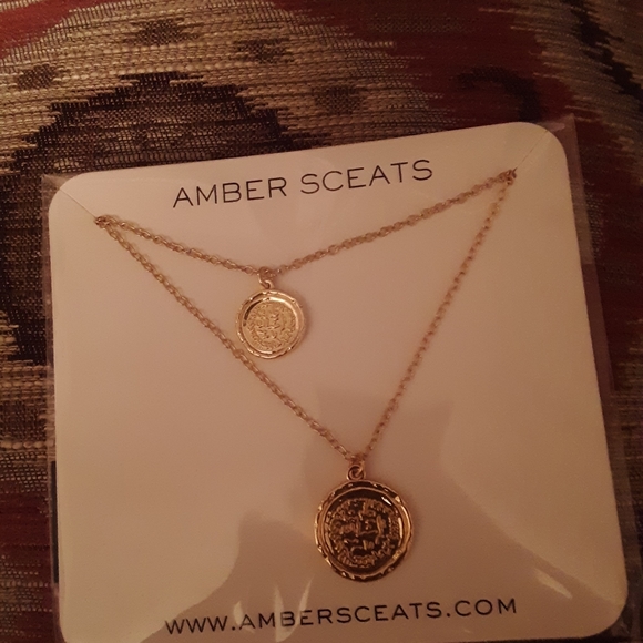 Amber Sceats Gold Necklace - Picture 3 of 3